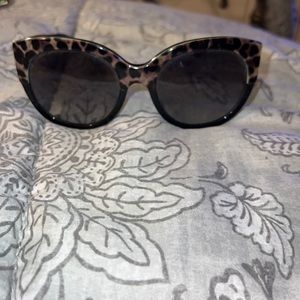 Dolce & Gabbana DG 4259 Sunglasses 🕶
